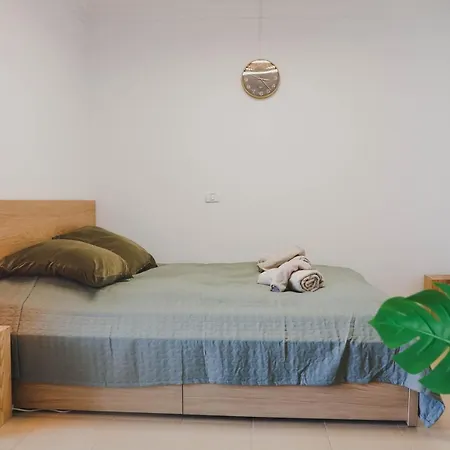 Isla Park Apartment